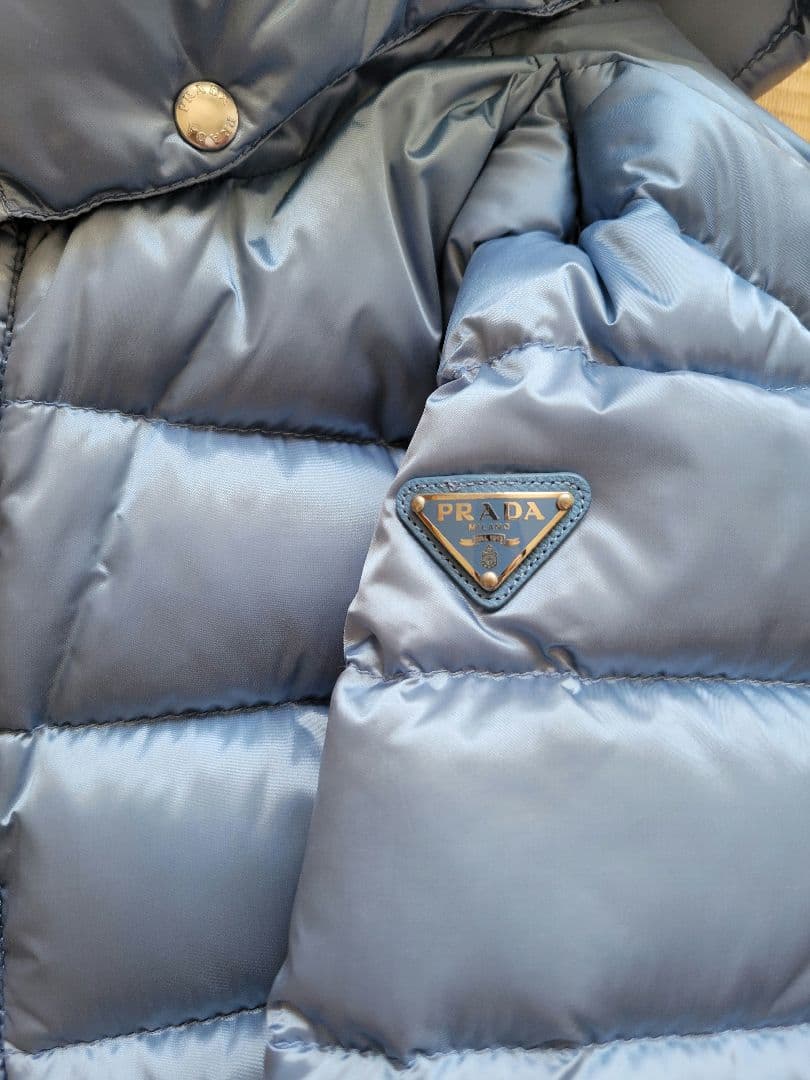 お値下早い者勝ち！PRADA ダウンジャケット 140cm