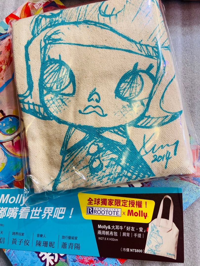 Kenny Wongサイン入り　Molly アートブック　トートバッグ付き