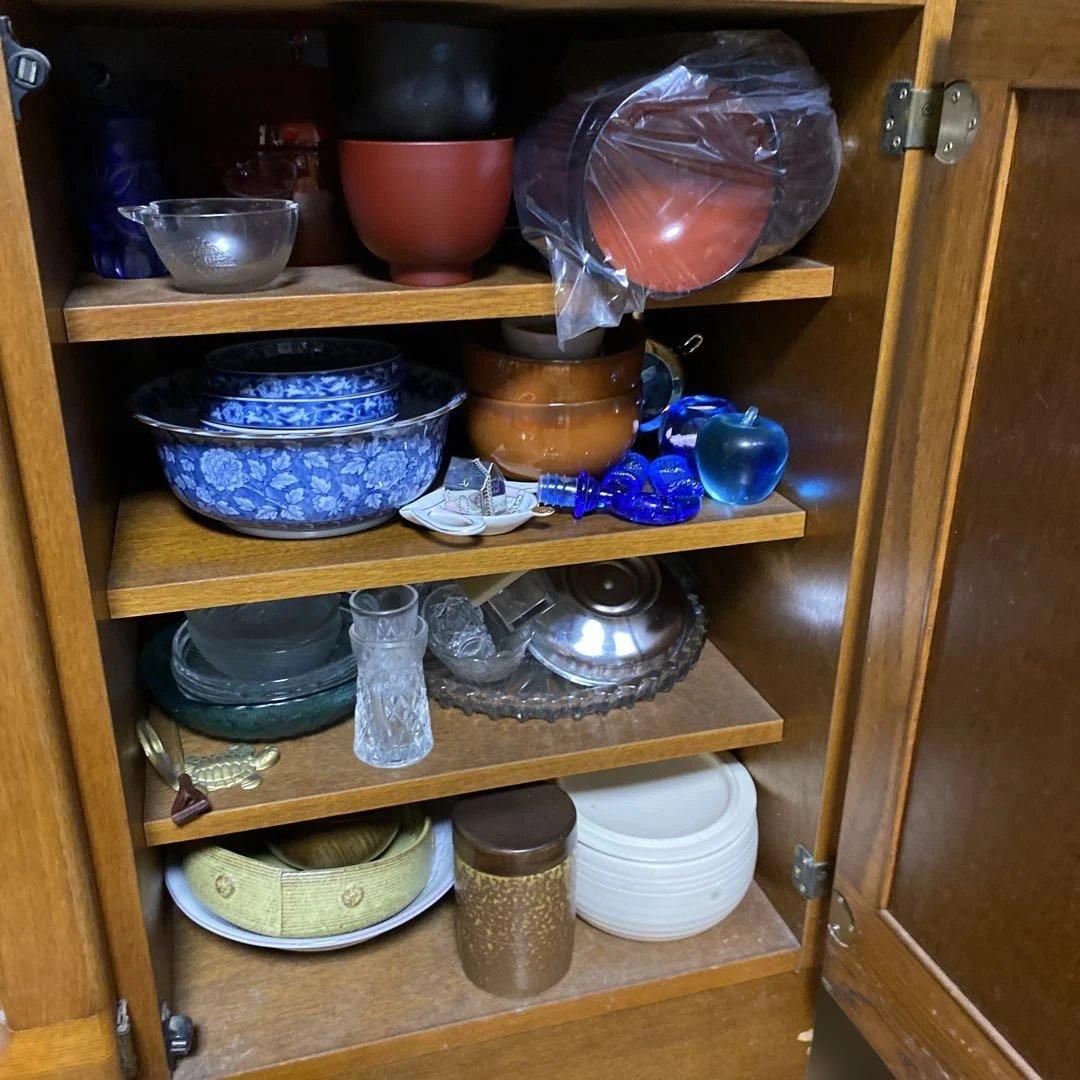 ［ばっぽ］食器棚 ガラス扉付き　昭和レトロ　アンティーク