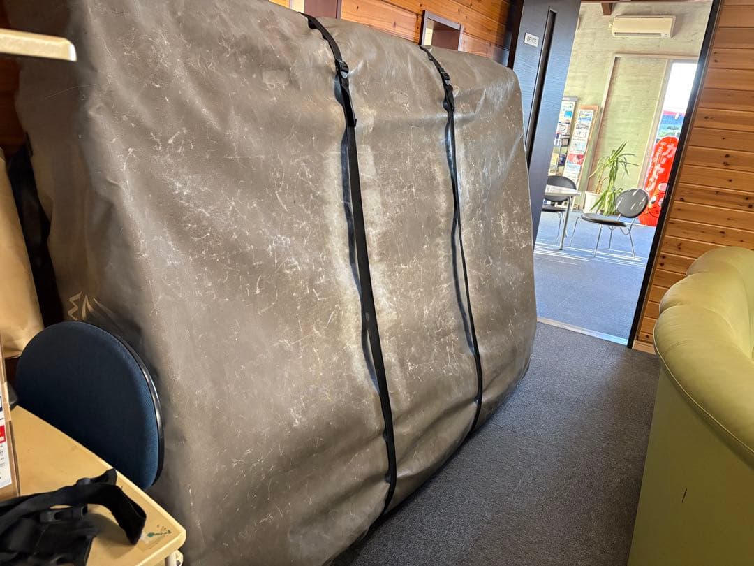 ルーフトップテント 収納カバー付き