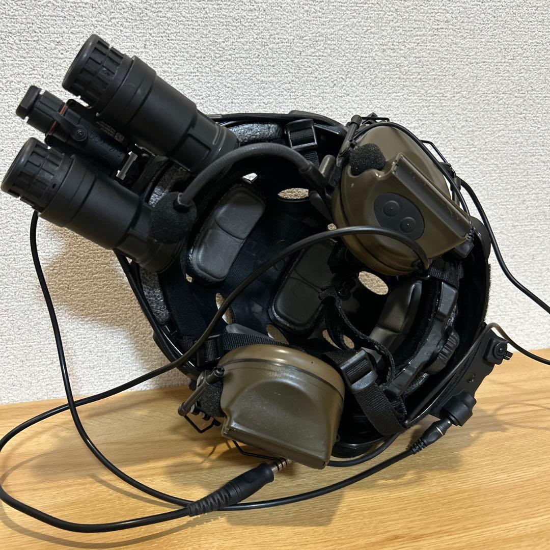 最終値下 1日迄の出品 ミニタリーヘルメット ナイトビジョン ヘッド レプリカ