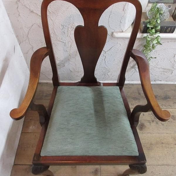 イギリス アンティーク 家具 アームチェア クイーンアンチェア 英国 4509e