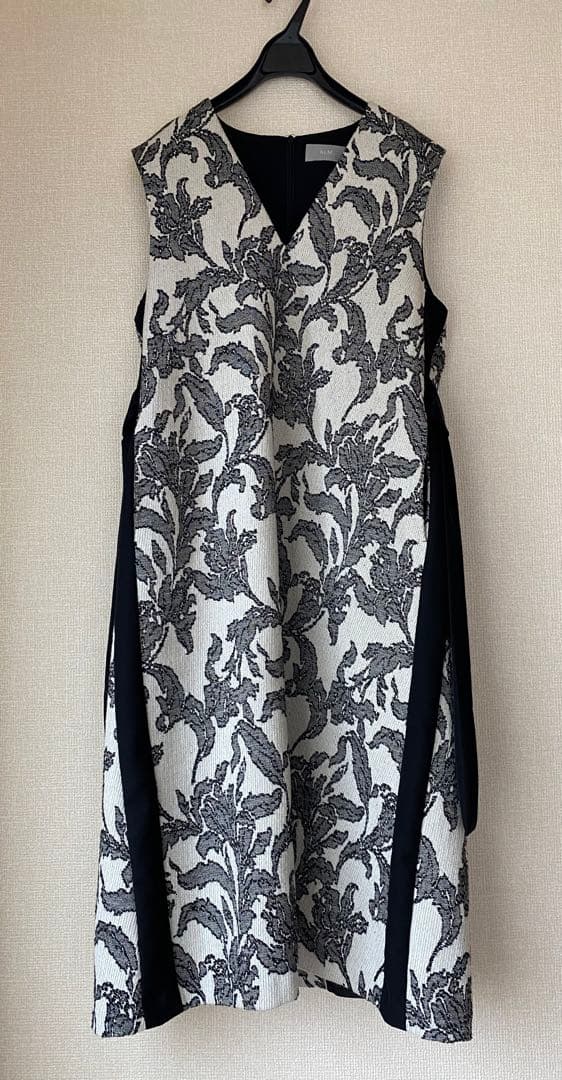 hLM ジャガード柄ワンピース