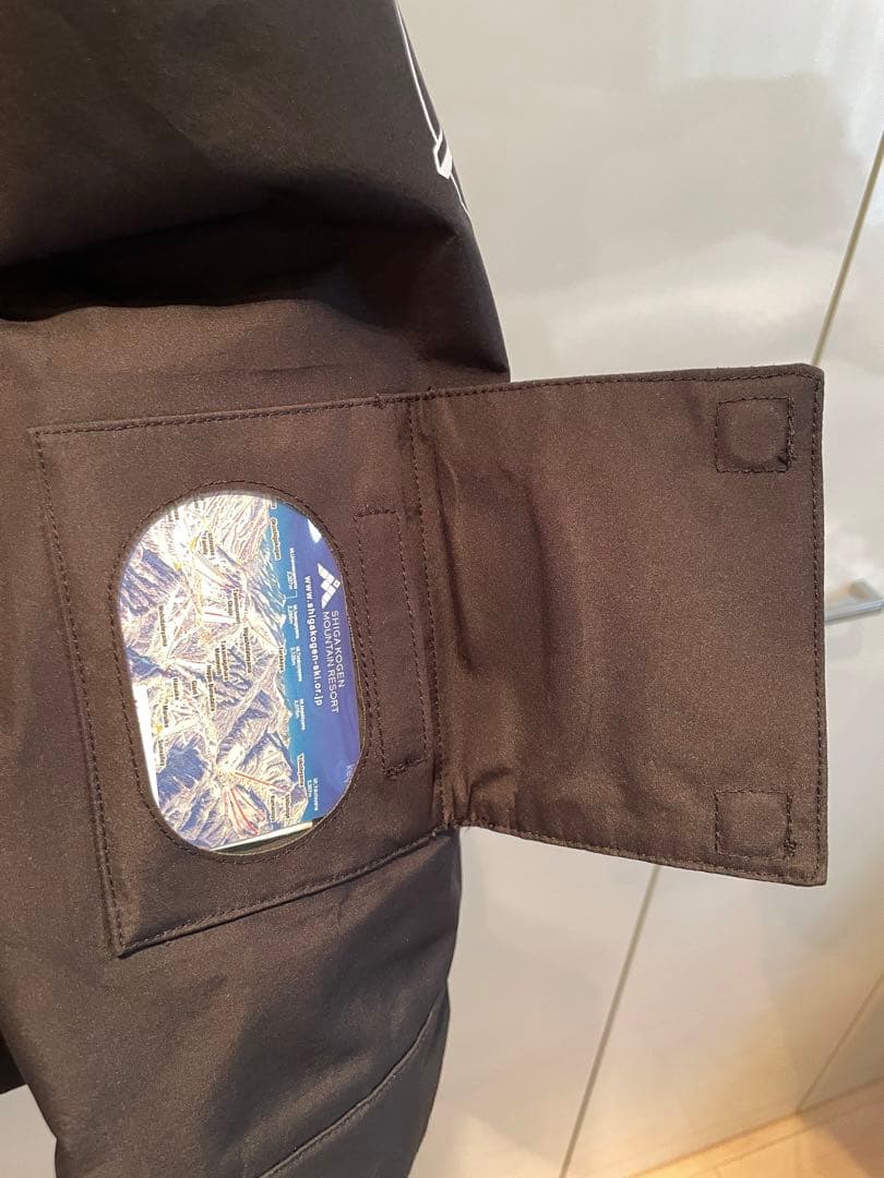 SANTA CRUZ スノボーウェア & REPULIC ボトムスウェア