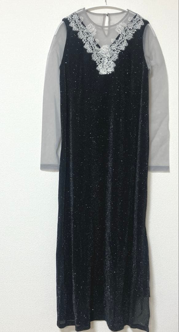 美品　レジャ　レースネック透け袖スリットキラキラロングドレスワンピース