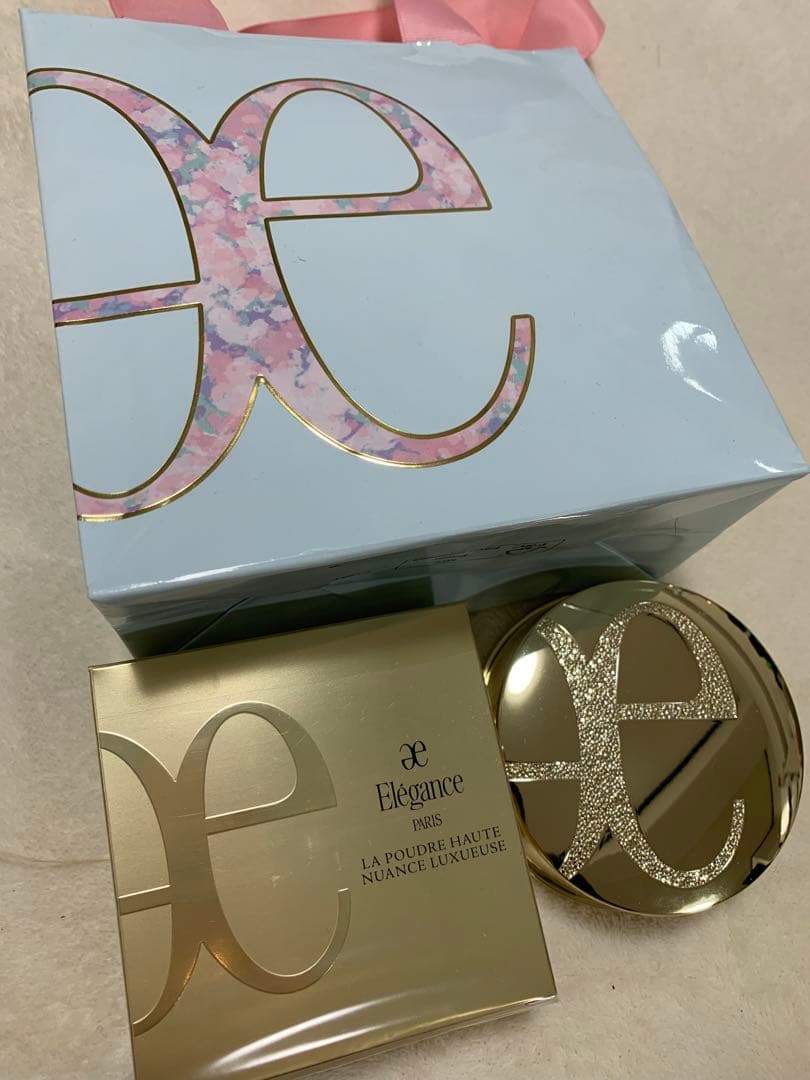 Elegance LA POUDRE HAUTE プレストパウダー