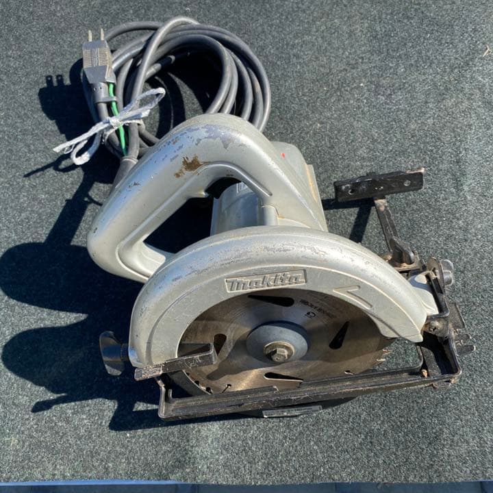 マキタ丸ノコ5607A