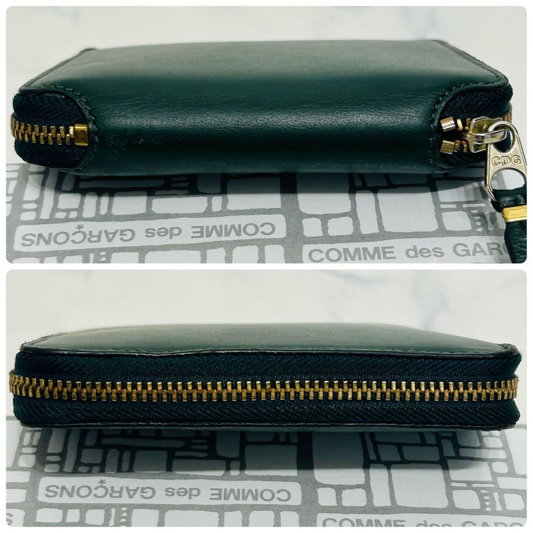 【美品】コムデギャルソン 二つ折り財布　ラウンドファスナー　カウレザー　グリーン
