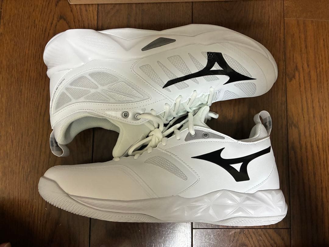 新品未使用　ミズノウェーブディメンション　26.5 バレーボールシューズ