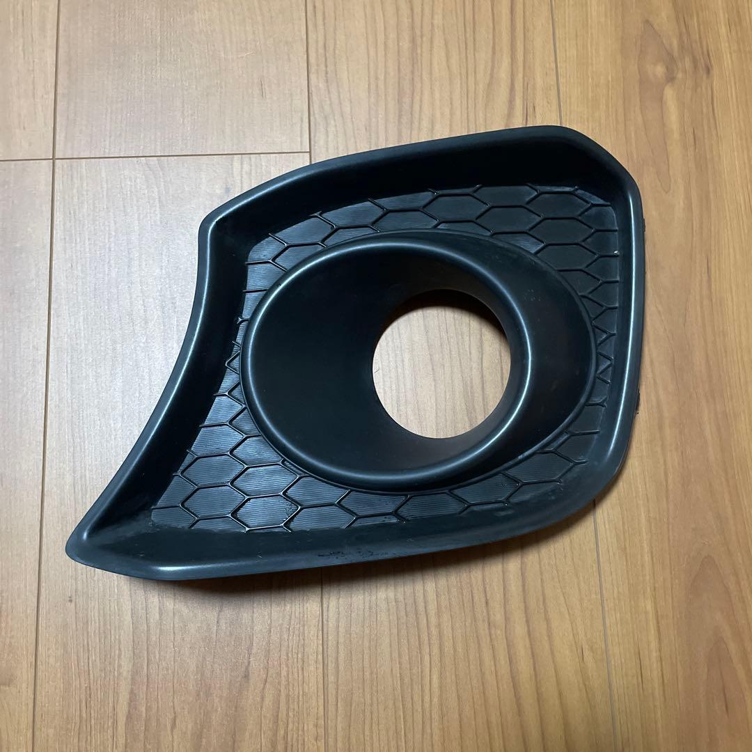 ZC33S スイフトスポーツ フロントグリル　フォグランプベゼル左右