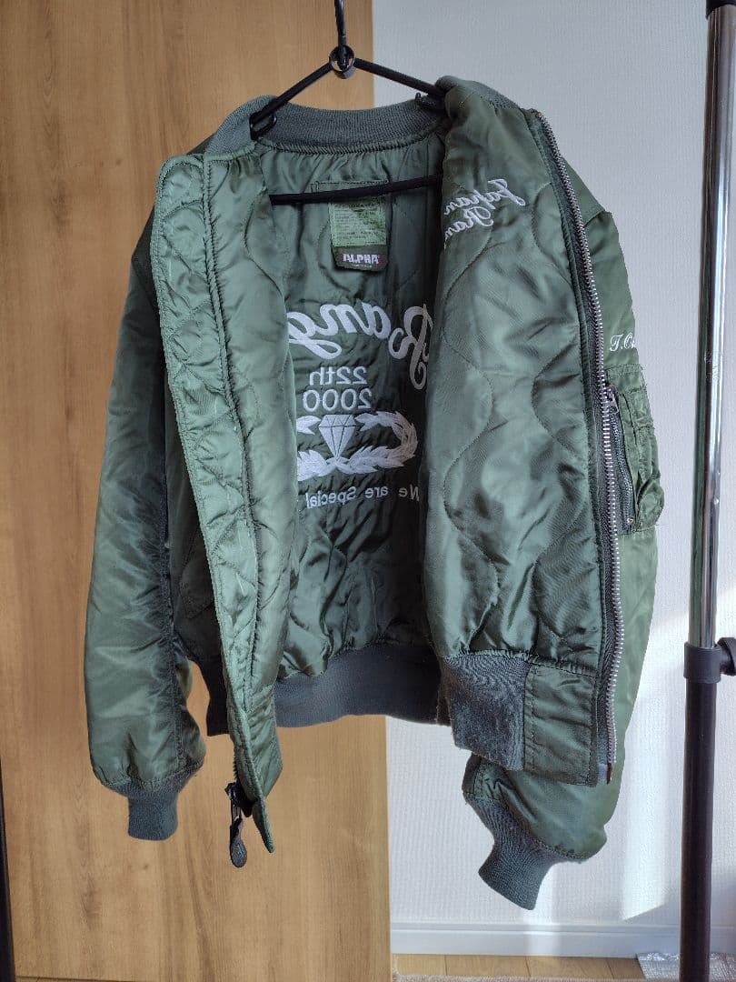 MA-1ジャケット