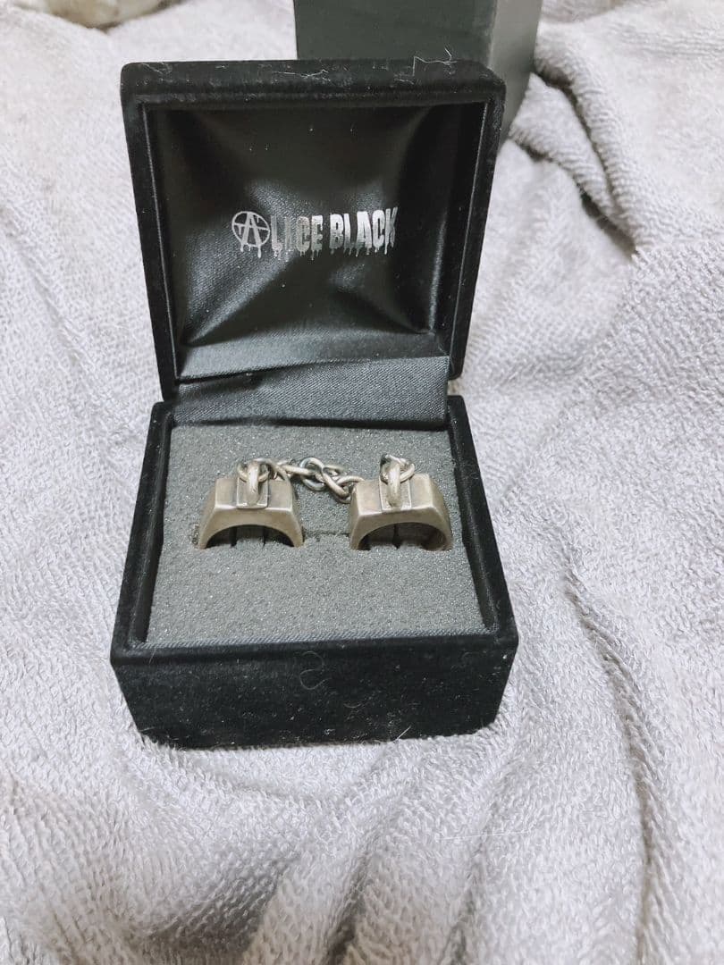 ALICE BLACK シルバー ハンドカフス ボックス付き