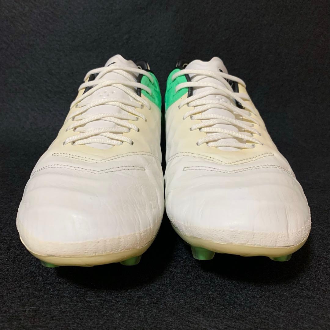 【極美品】NIKE ティエンポ レジェンド 6 HG-E