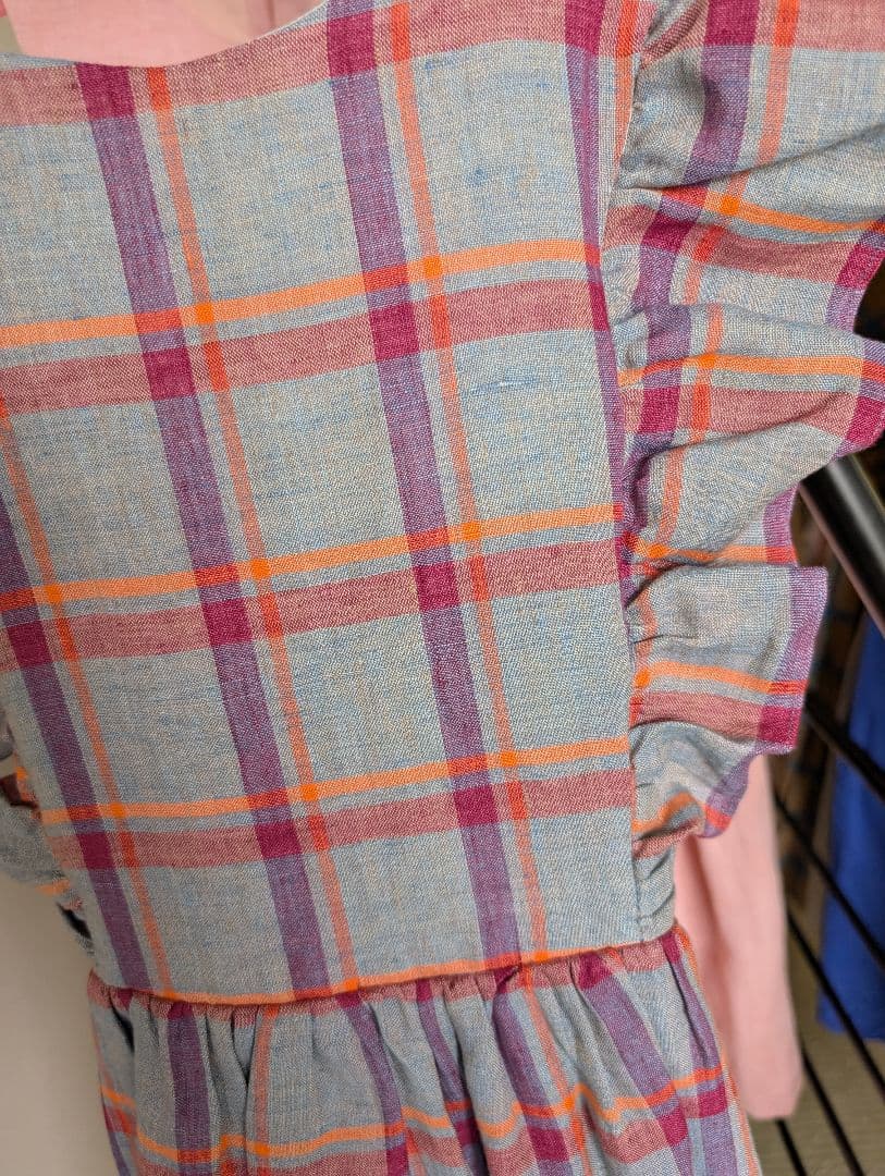 チェック柄フリルノースリーブワンピース　エプロン　ボンポワン　12A