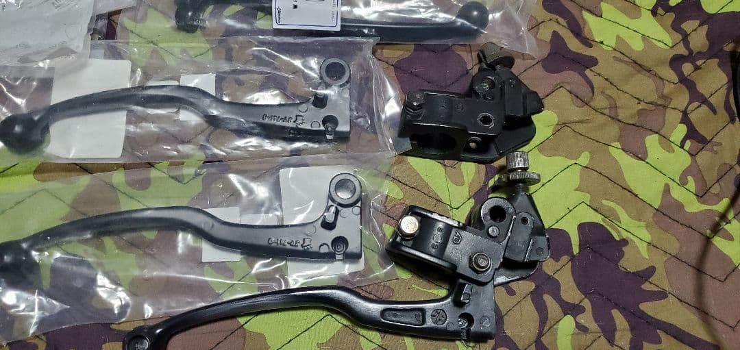 TZR2501KT ブレーキ、クラッチレバー周り