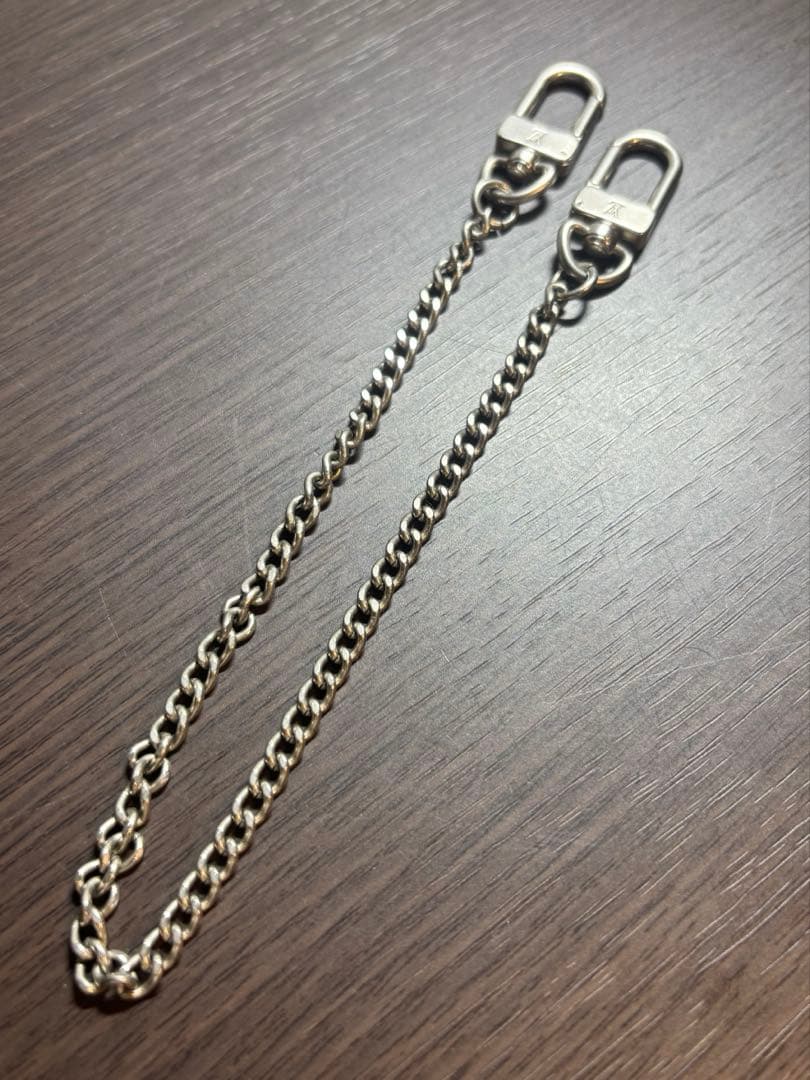 LOUIS VUITTON ルイヴィトン　チェーンストラップ　ウォレットチェーン