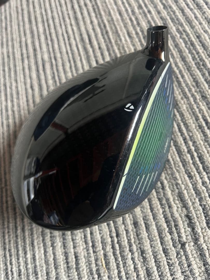 テーラーメイド　Qi10 ドライバー10.5度 ヘッドのみ　カバーあり