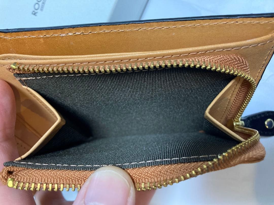 【未使用新品】ロカド シェルコードバン 二つ折り財布 ブラック 箱付き