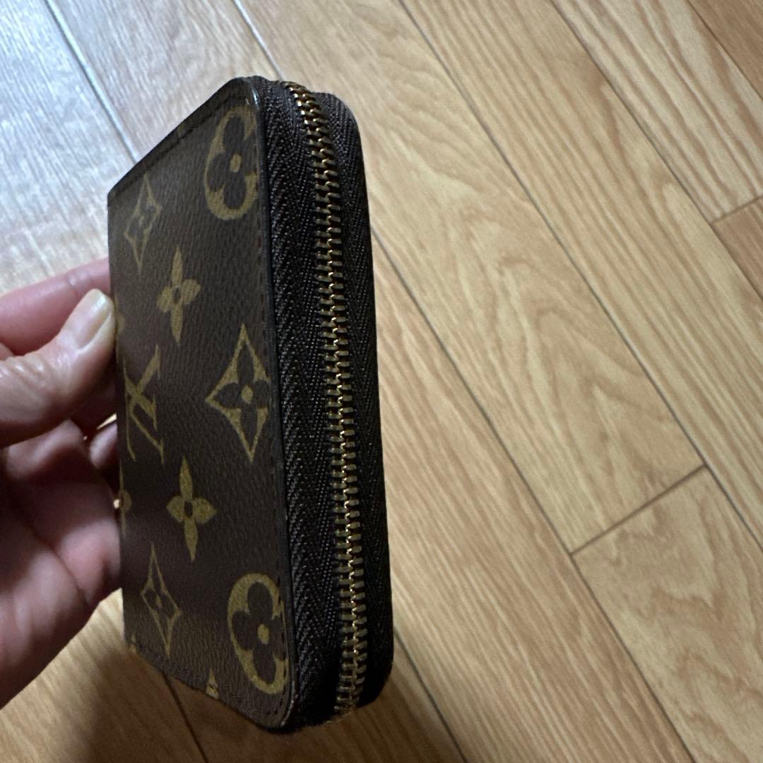 LOUIS VUITTONジッピー　パース 小銭入れコンパクトウォレット