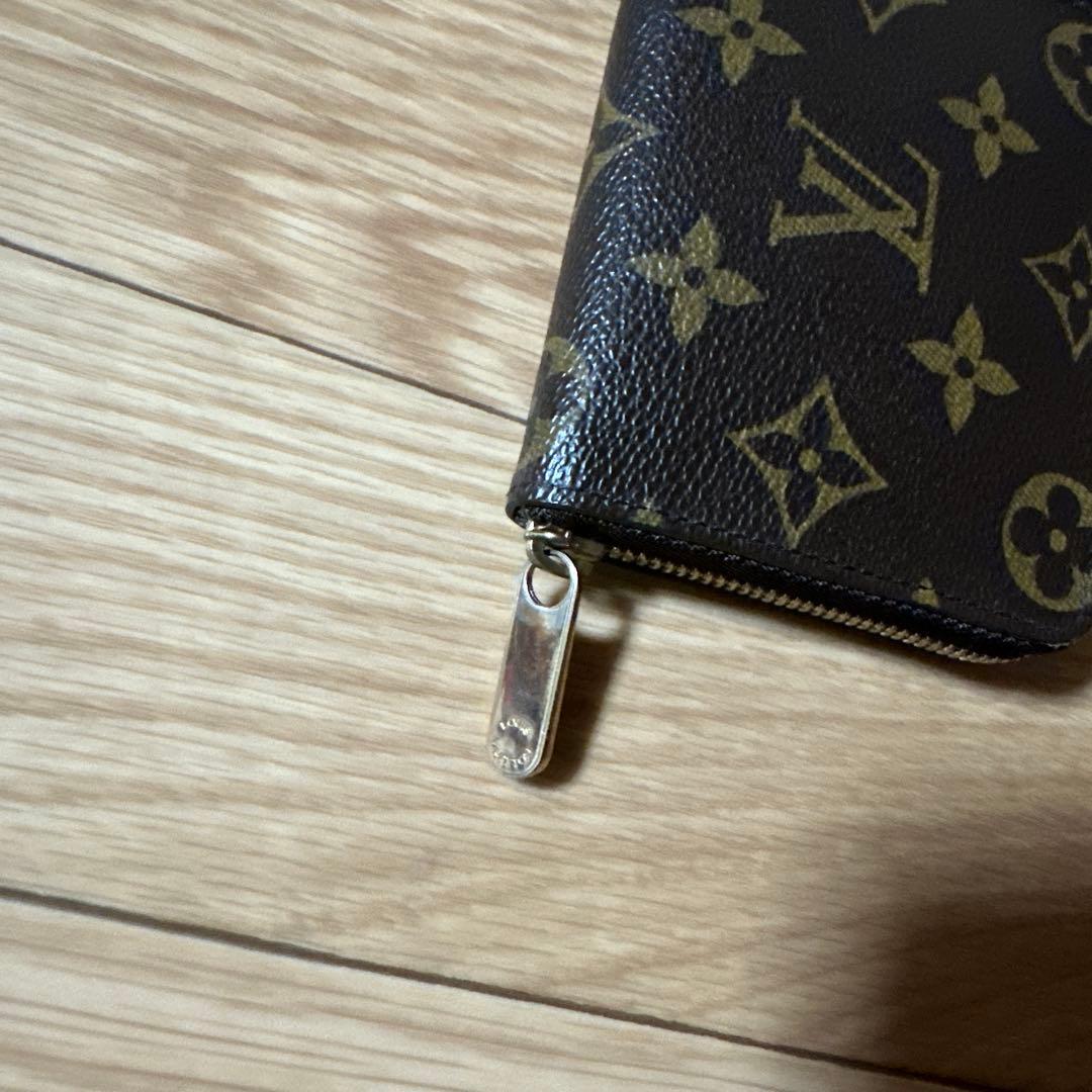 LOUIS VUITTONジッピー　パース 小銭入れコンパクトウォレット