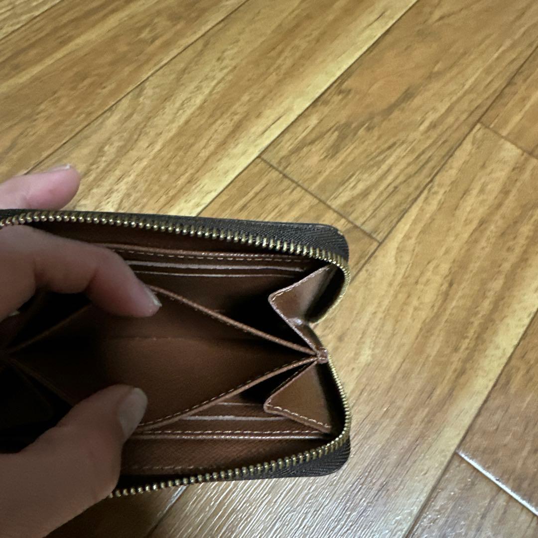 LOUIS VUITTONジッピー　パース 小銭入れコンパクトウォレット