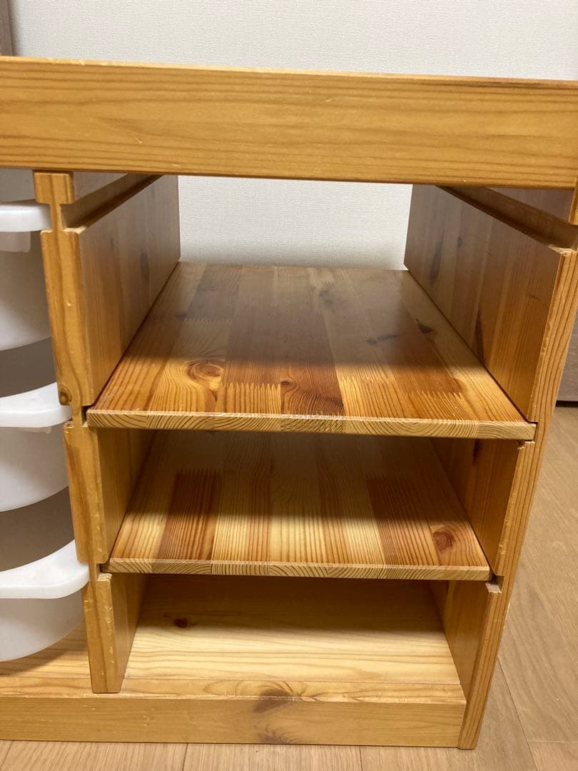 IKEAトロファスト収納ボックス、板付き