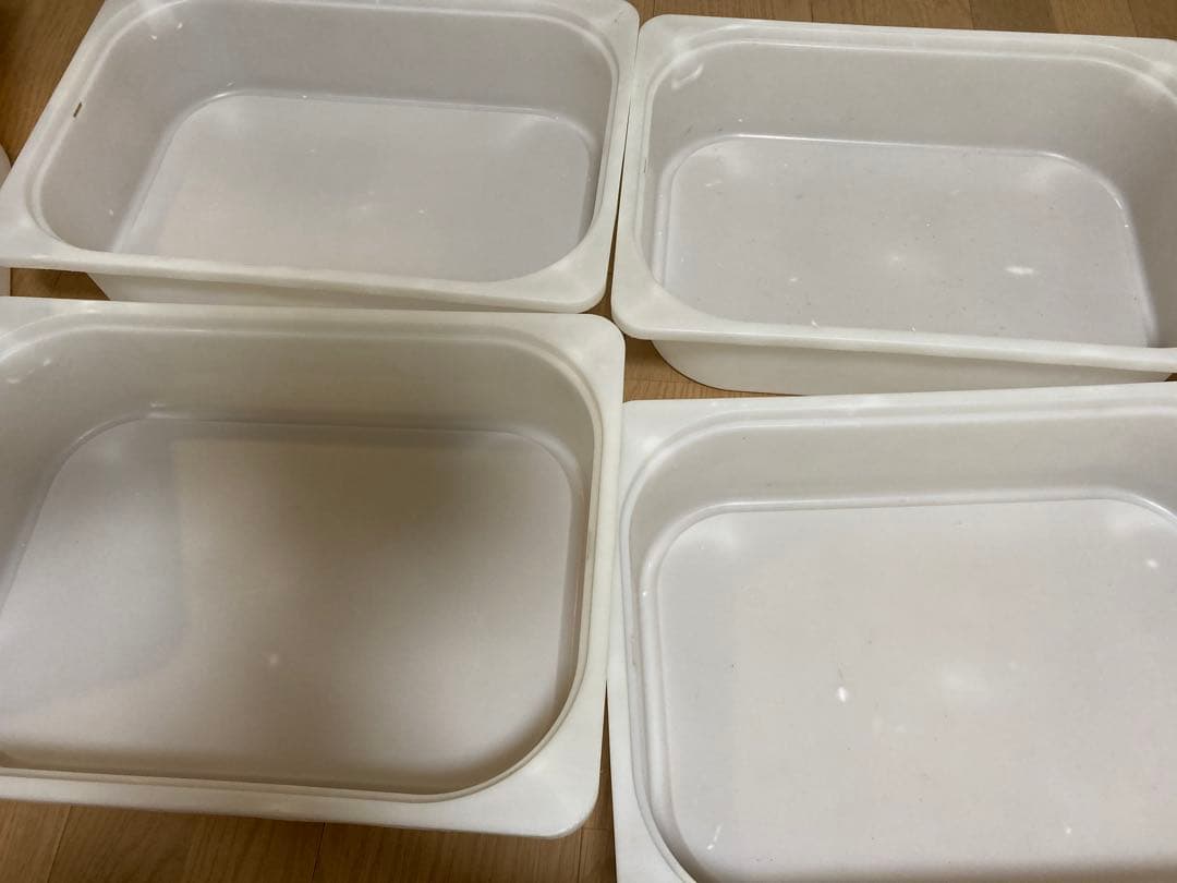 IKEAトロファスト収納ボックス、板付き