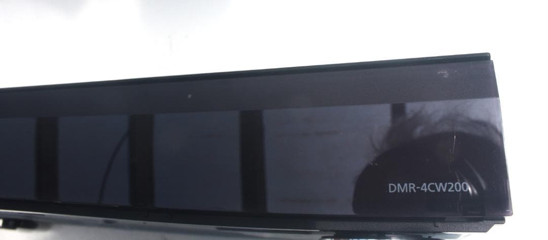 Panasonic DMR-4CW200 2TBブルーレイレコーダー