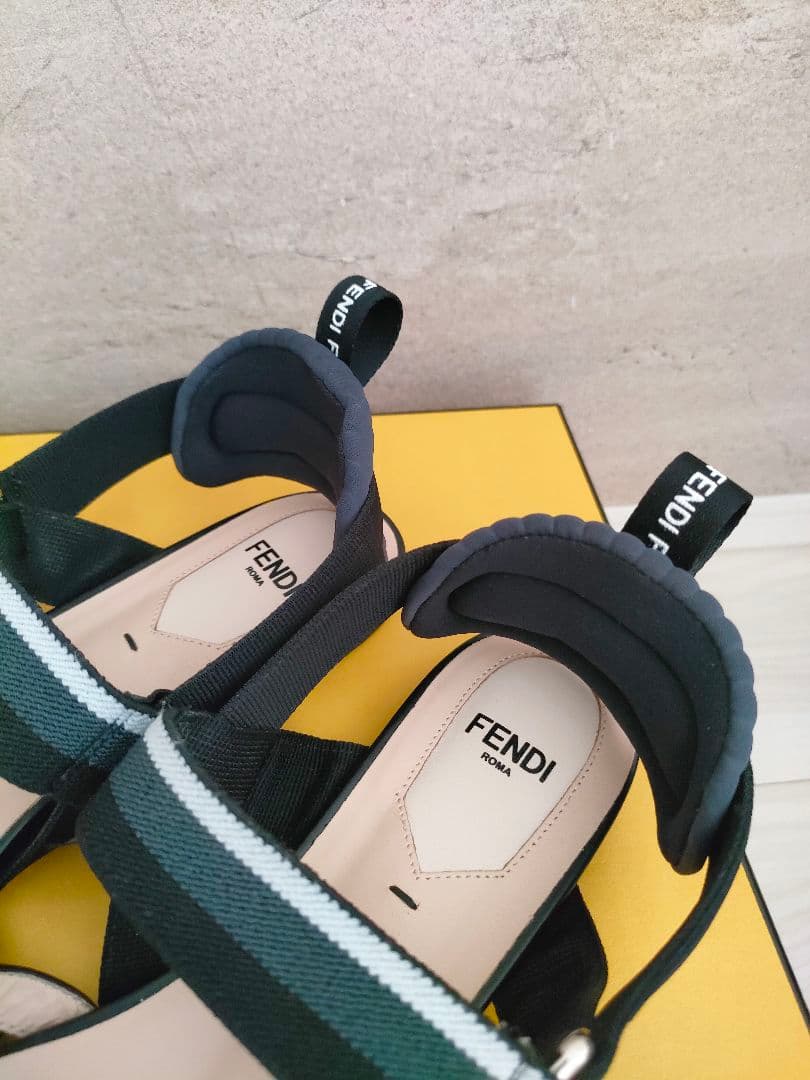 美品☆　FENDI　フェンディ　コリブリ　フラット　パンプス　37.5