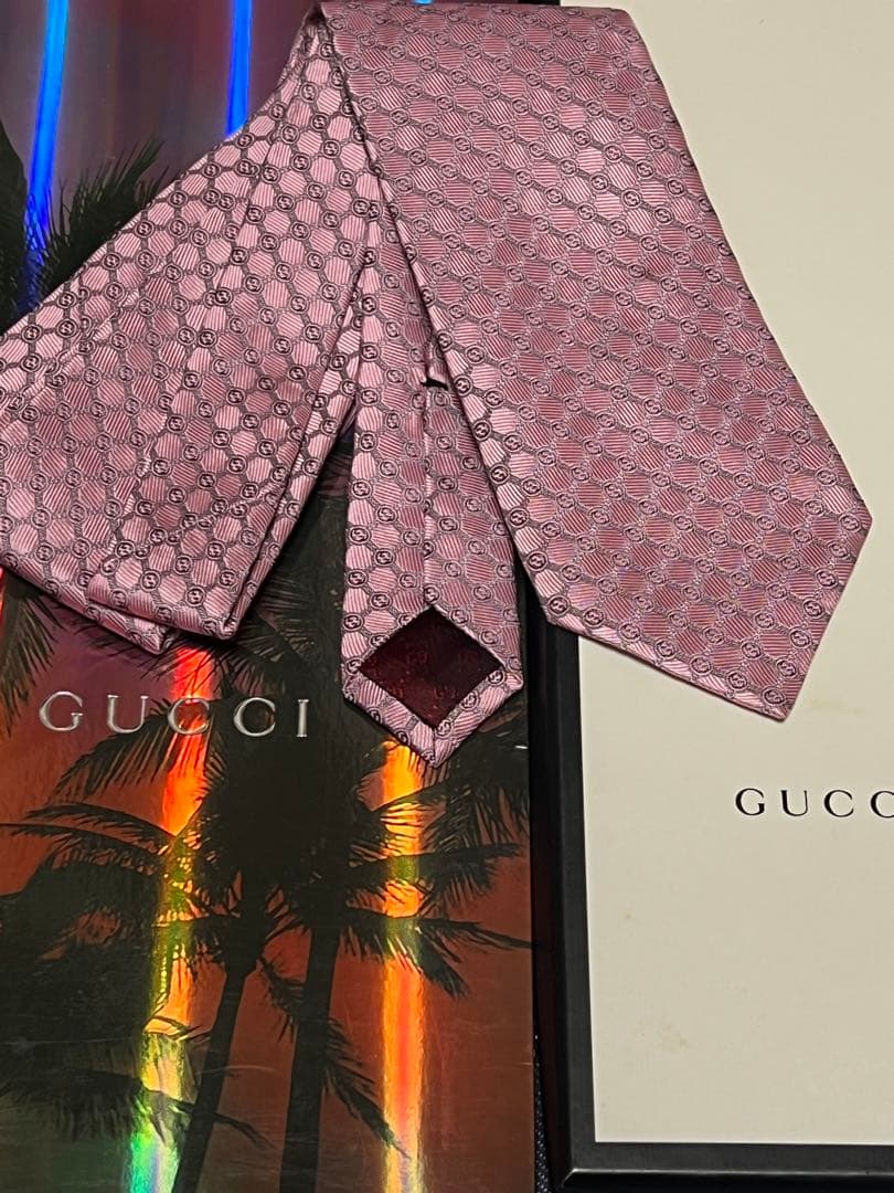 ⚡️新品　GUCCI グッチ gg柄 ネクタイ(グッチロゴ) ピンクx黒