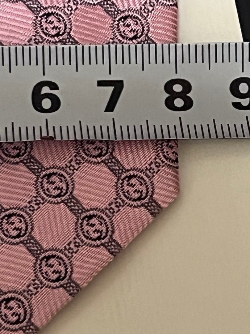 ⚡️新品　GUCCI グッチ gg柄 ネクタイ(グッチロゴ) ピンクx黒