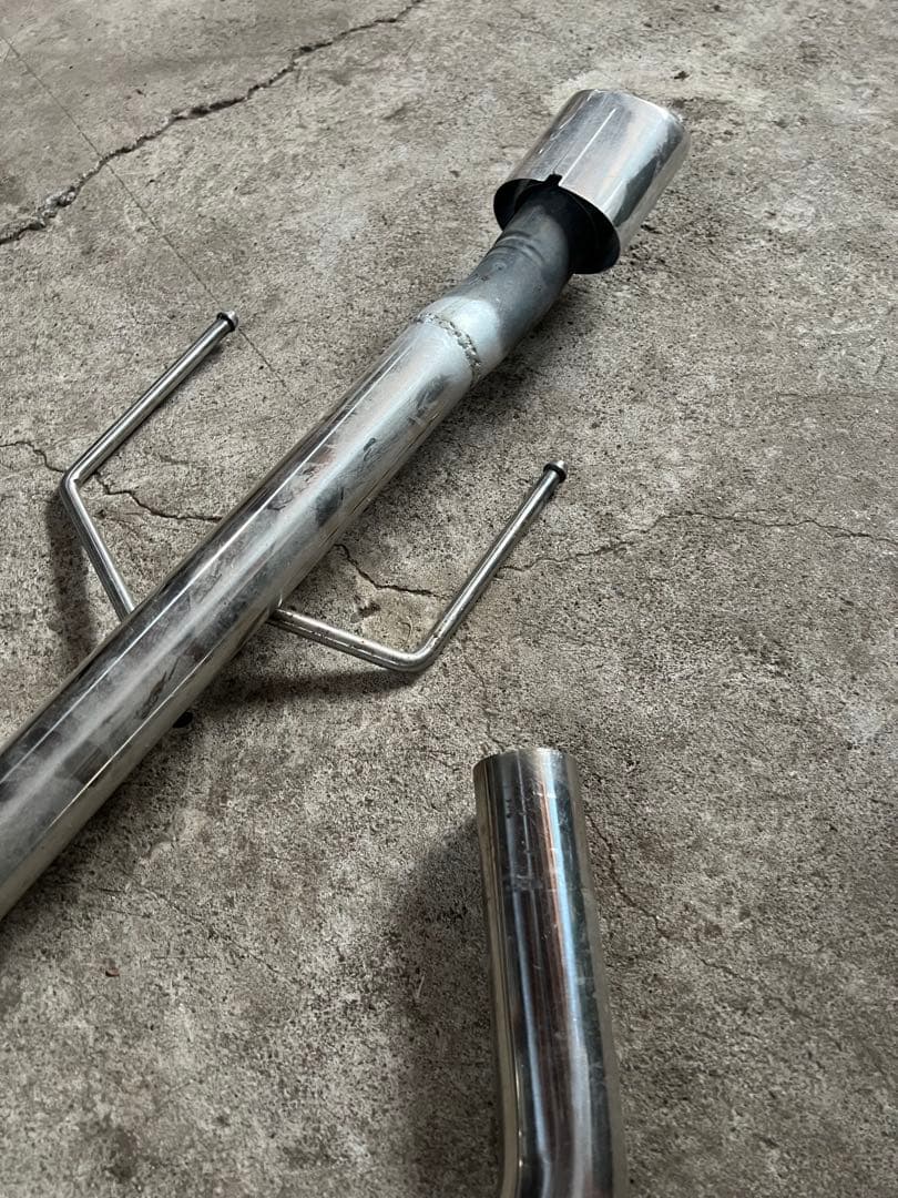 18マジェスタ　リアピースマフラー