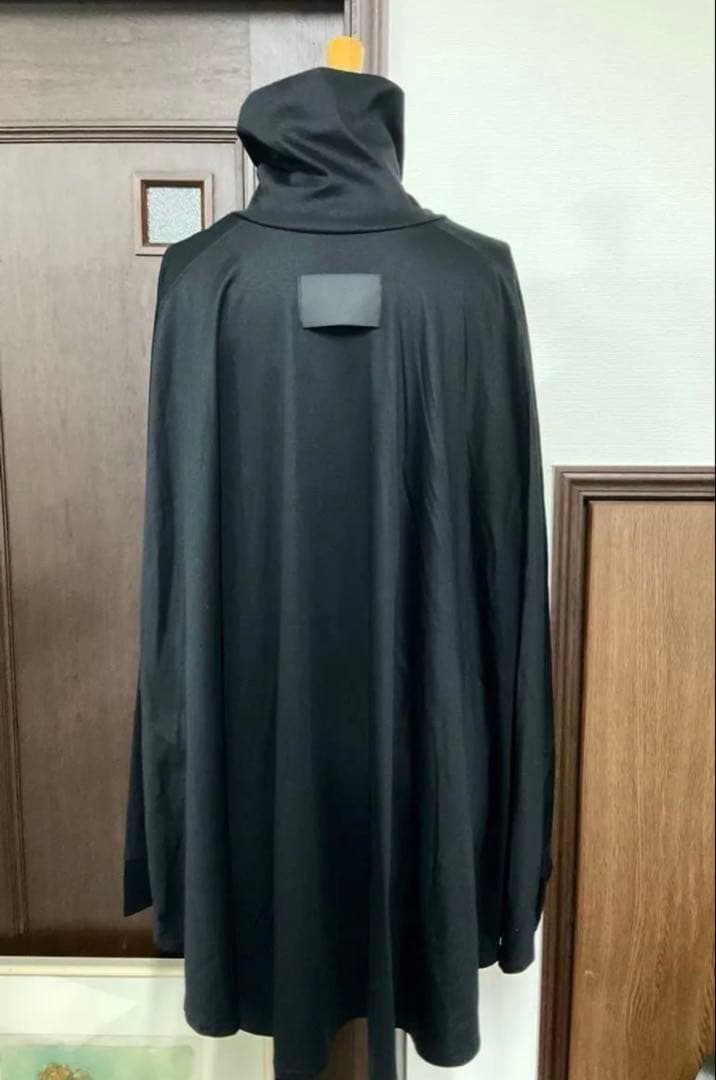 コクザビッグスモーク ELYSE FLAIR HIGH NECK TOP