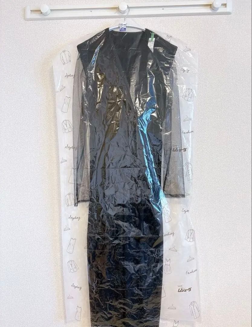 値下げ不可【店舗クリーニング済】スタンドアウトカラーオールインパンツ　M 黒