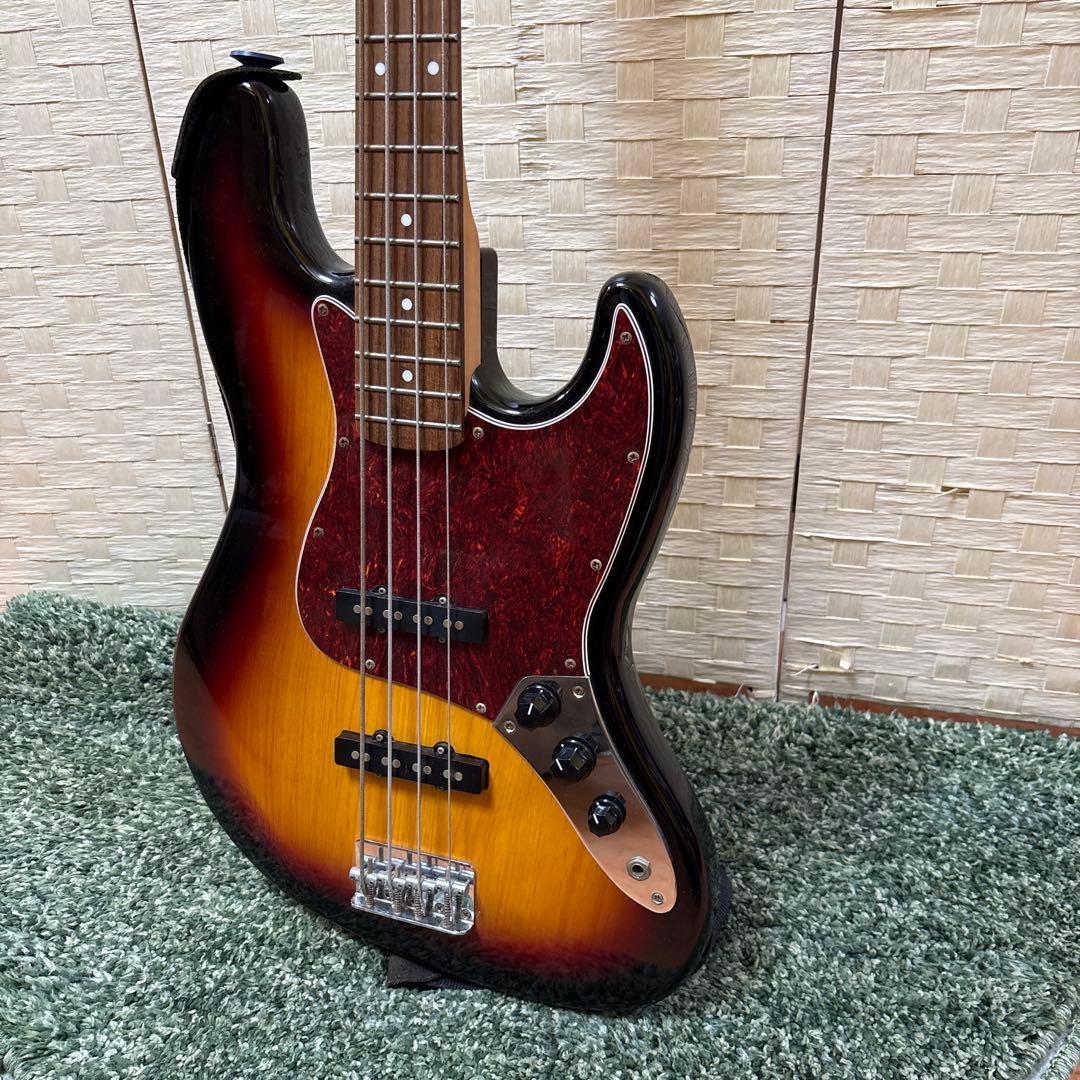 a8 mavis メイビス サンバー エレキベース