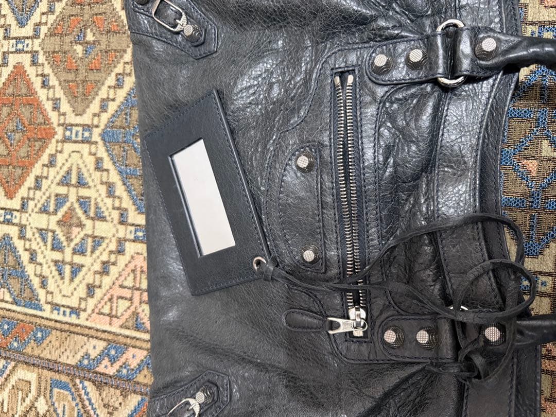 バレンシアガ　Le City