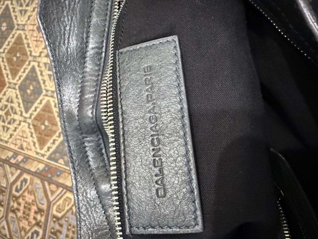 バレンシアガ　Le City