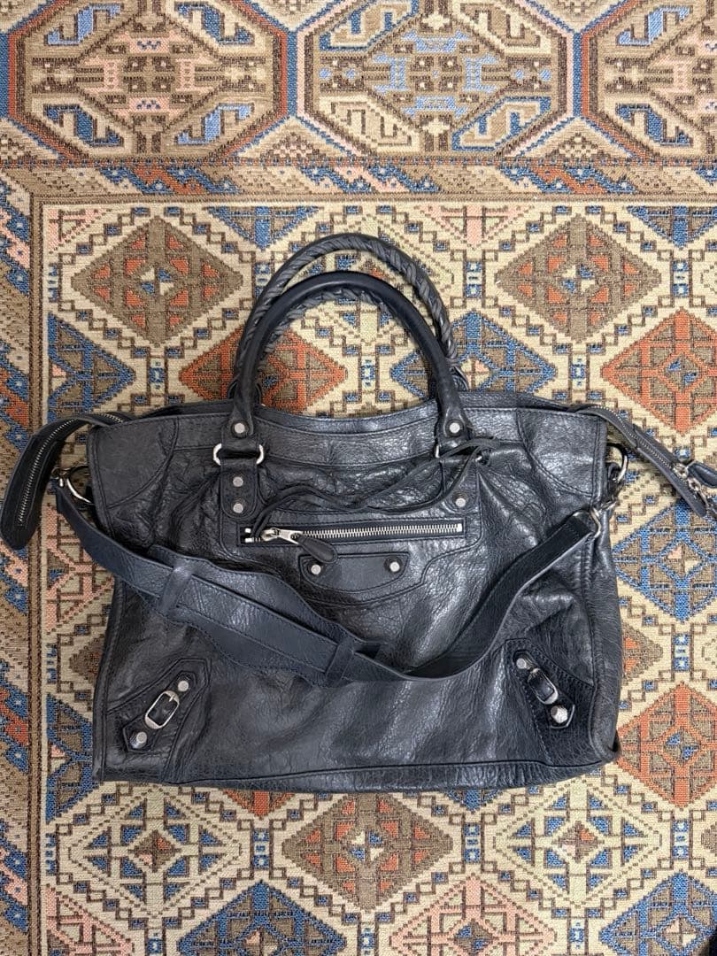 バレンシアガ　Le City