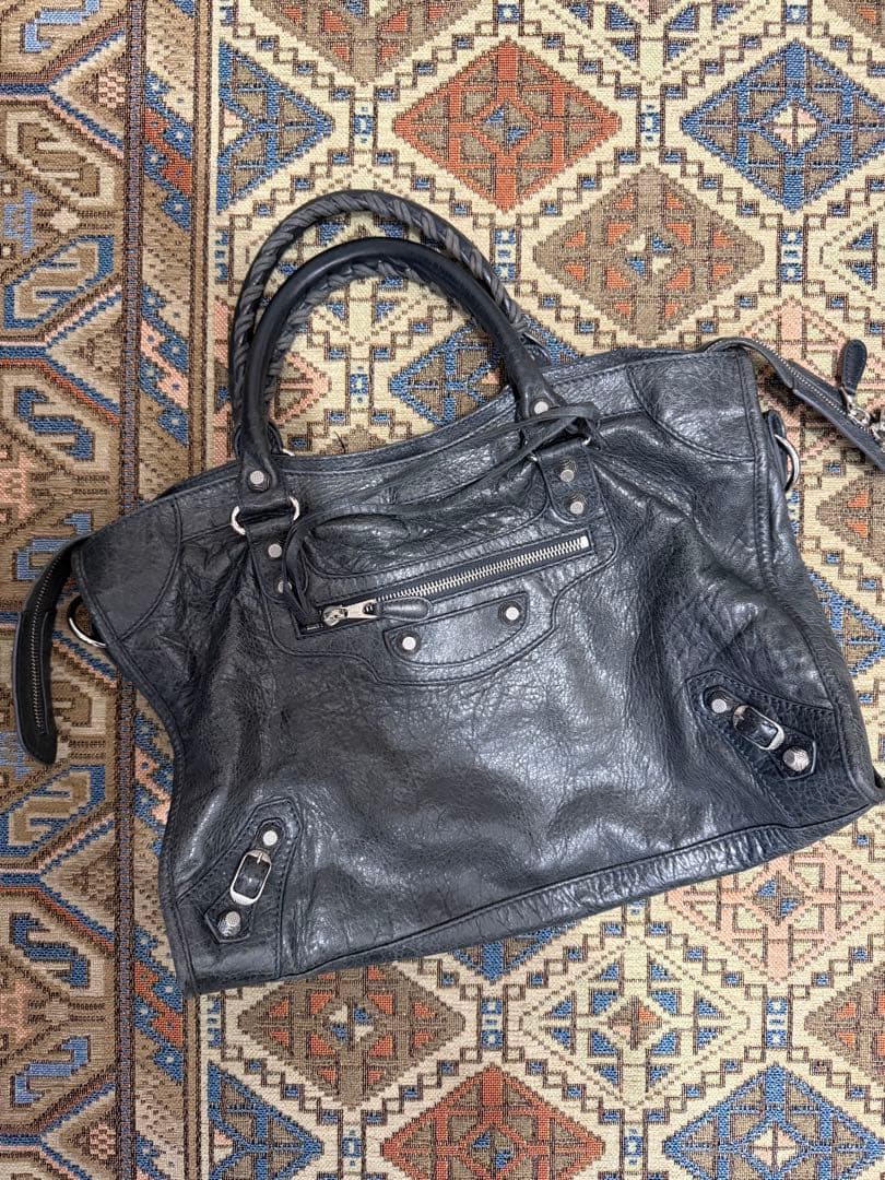 バレンシアガ　Le City