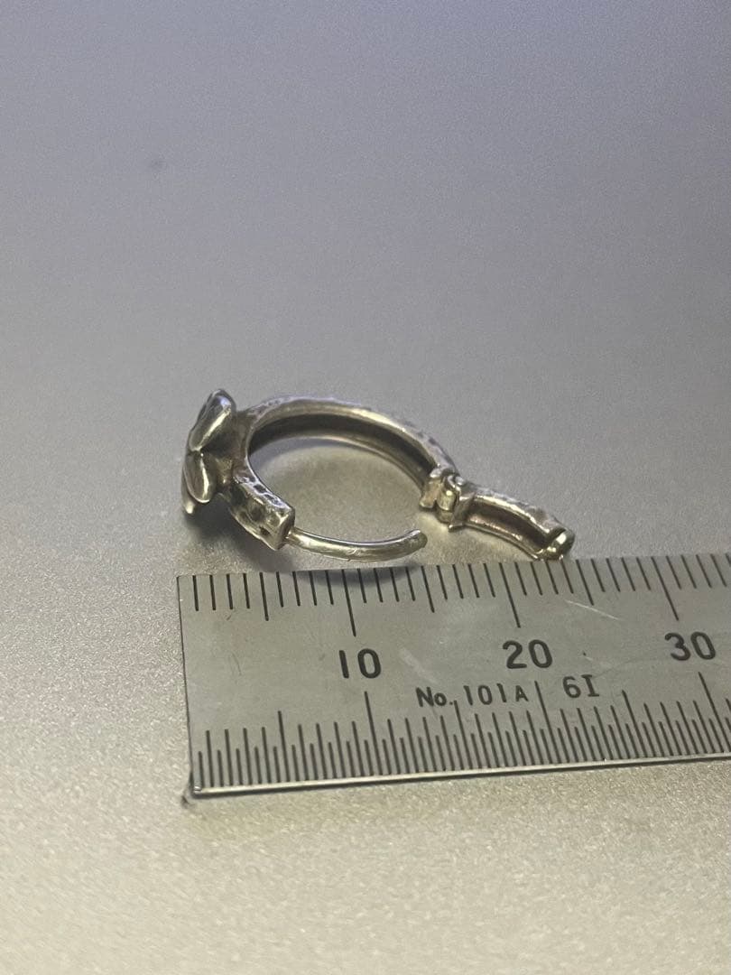 ローリーロドキン　シルバー925フープピアス