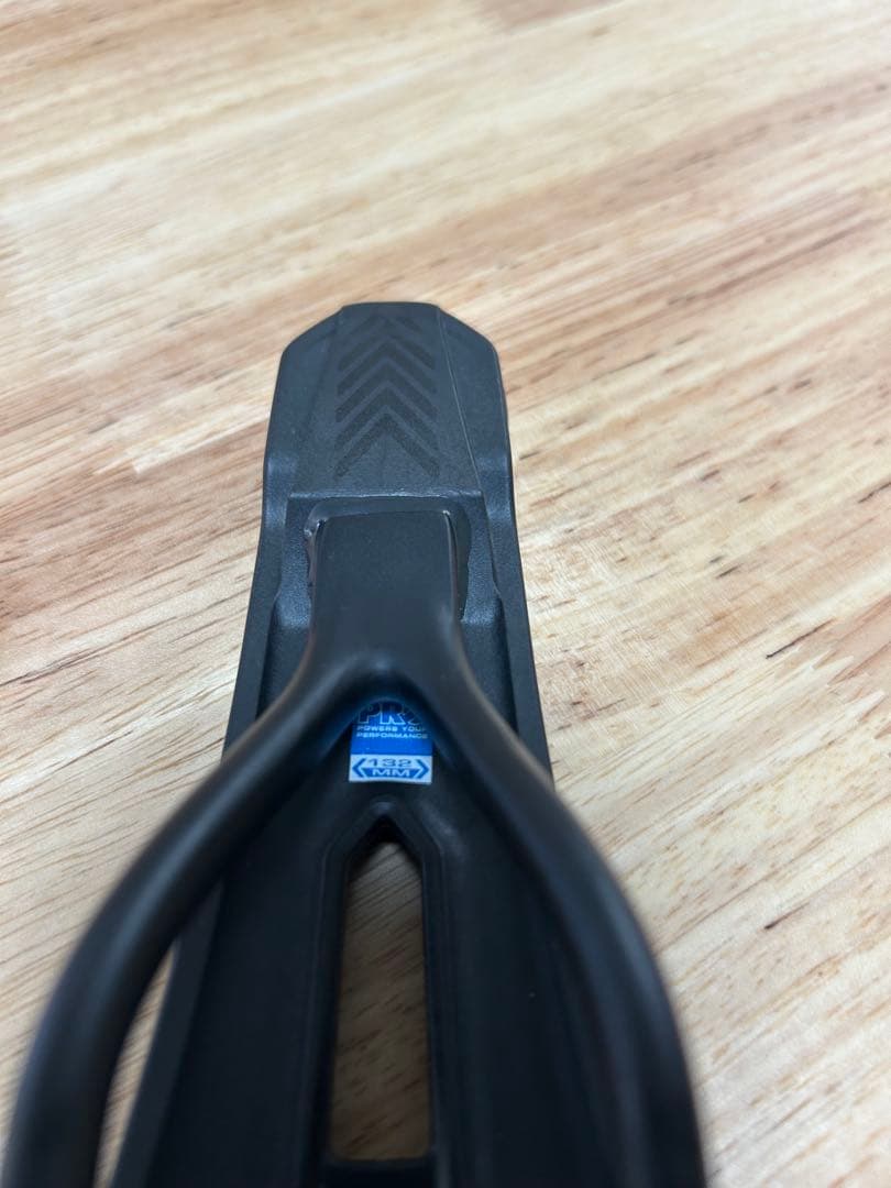 シマノプロ FALCON TEAM SADDLE カーボンレール 174g