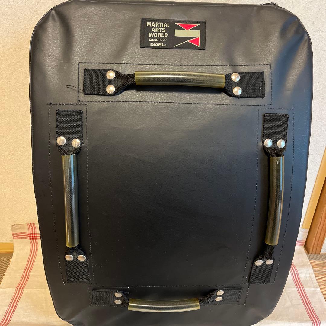 ISAMI イサミ　キックミット ビックミット　LL ブラック　美品　空手