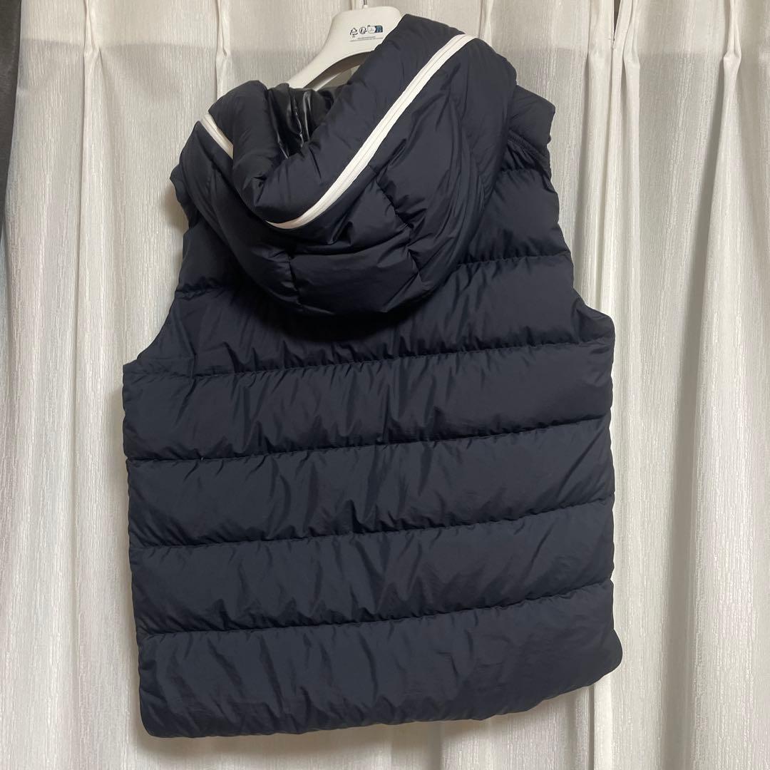 MONCLER ネイビー ダウンベスト フード付き