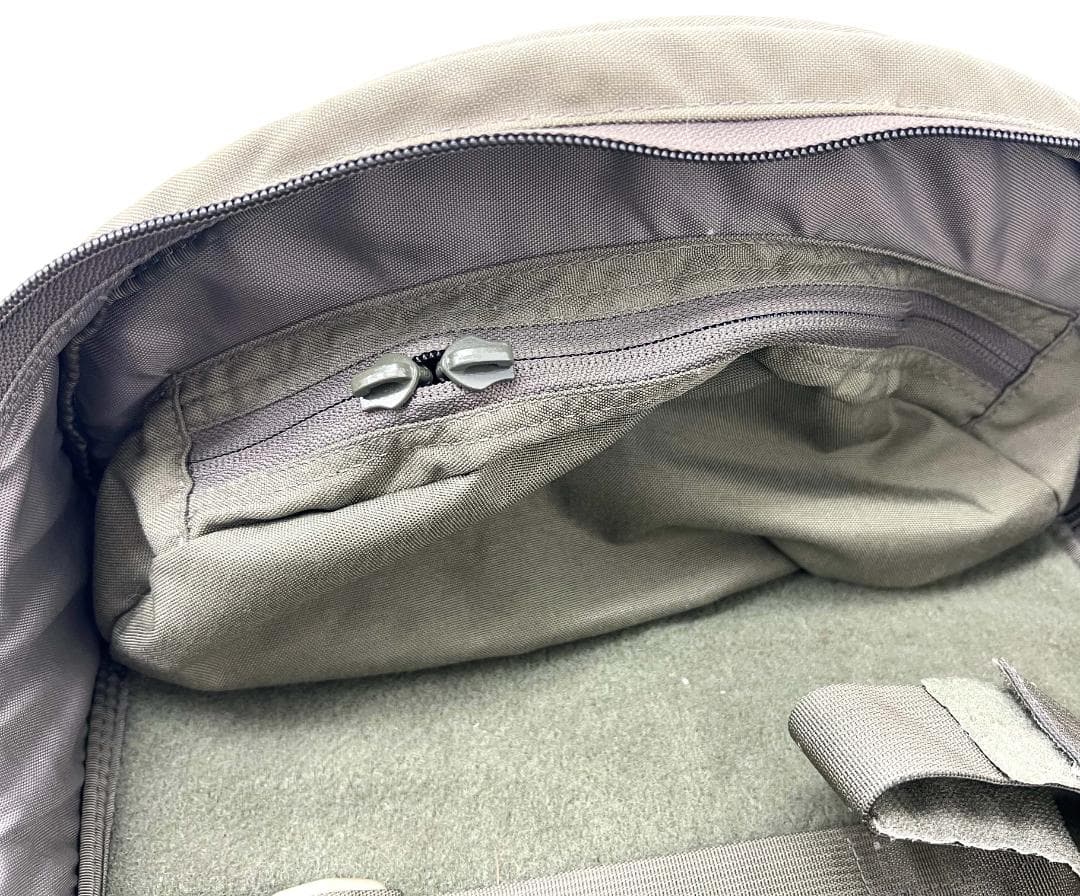 実物 FirstSpear ヘルメットバッグ レンジャーグリーン 中古美品