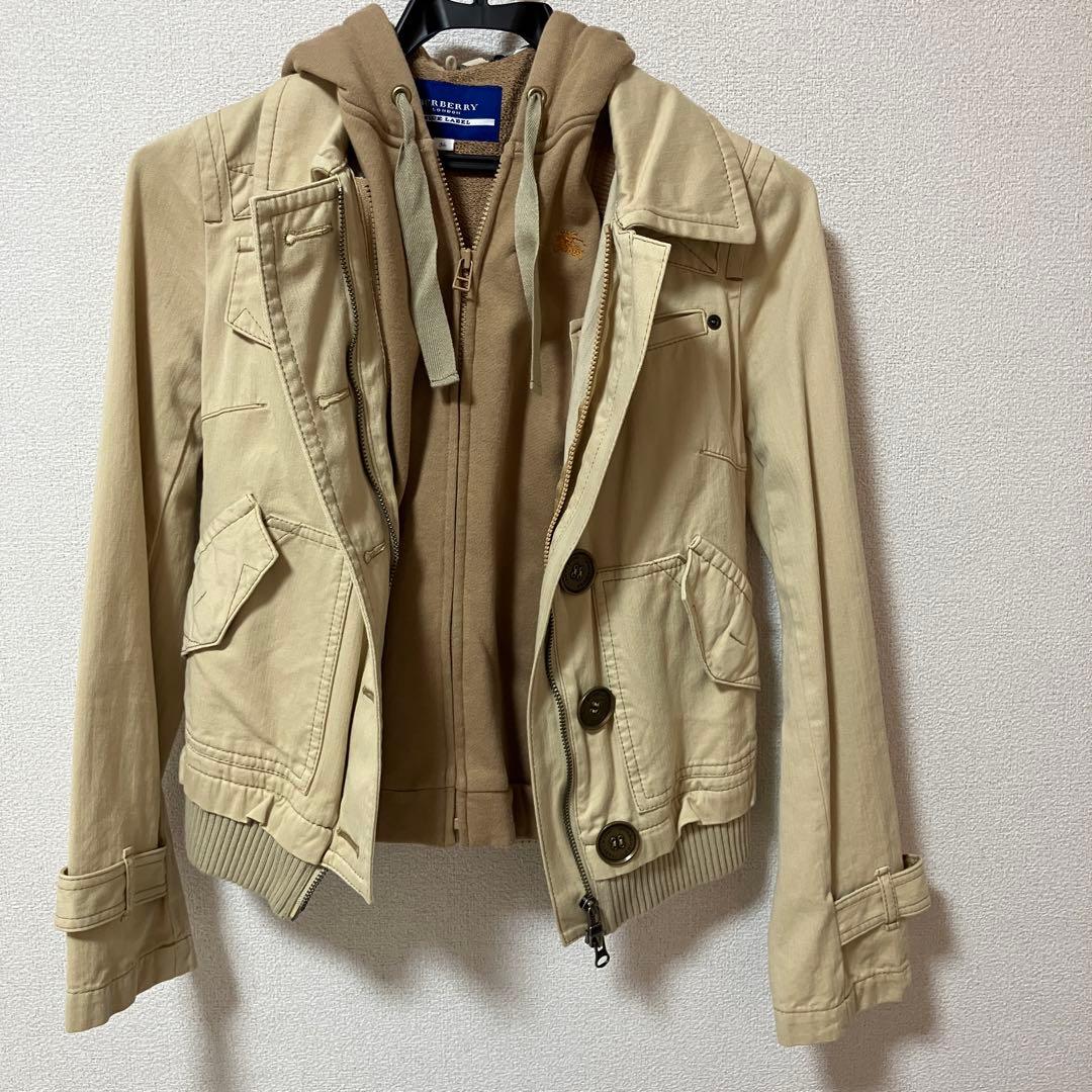 【美品 】希少バーバリーブルーレーベル2wayフードベスト付きベージュジャケット