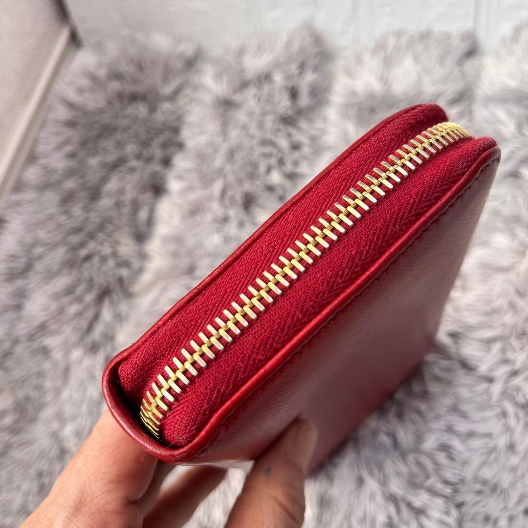 良品✨PRADA サフィアーノ　ラウンドジップ　メタルロゴ　レッド　長財布