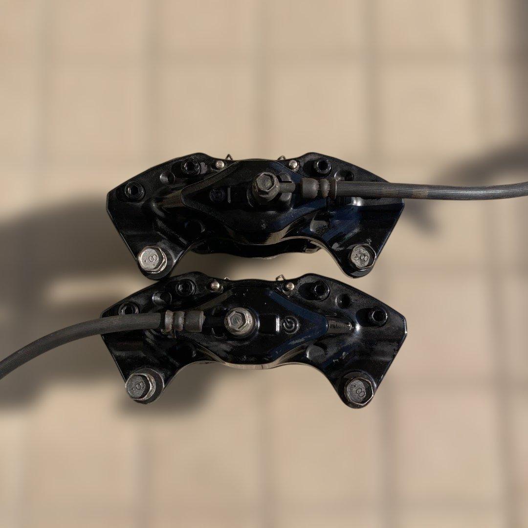 STI （ブレンボ）リアブレーキキャリパー（左右）