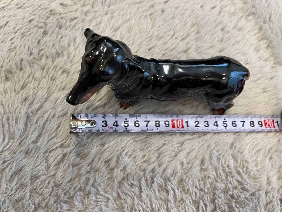   ロイヤルドルトン　ダックスフンド 陶器 置物