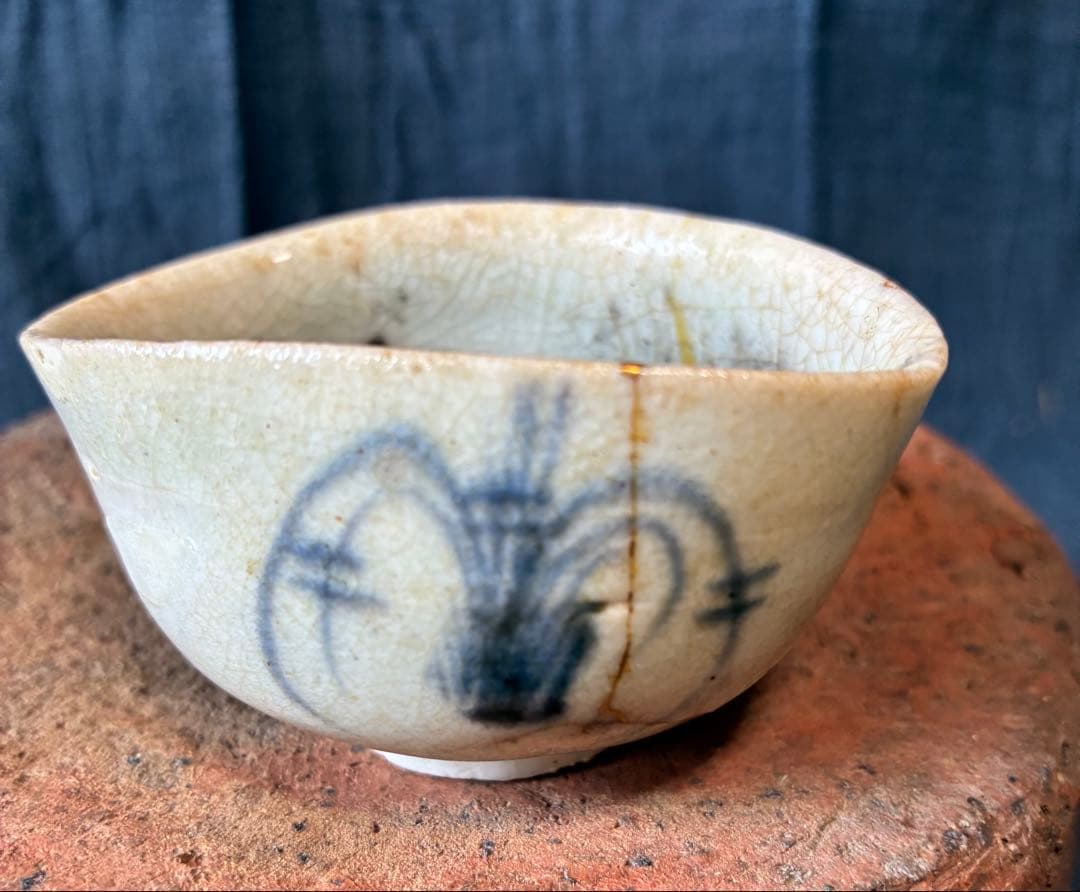 初期伊万里　蘭文ぐい呑み　江戸時代初期　出土