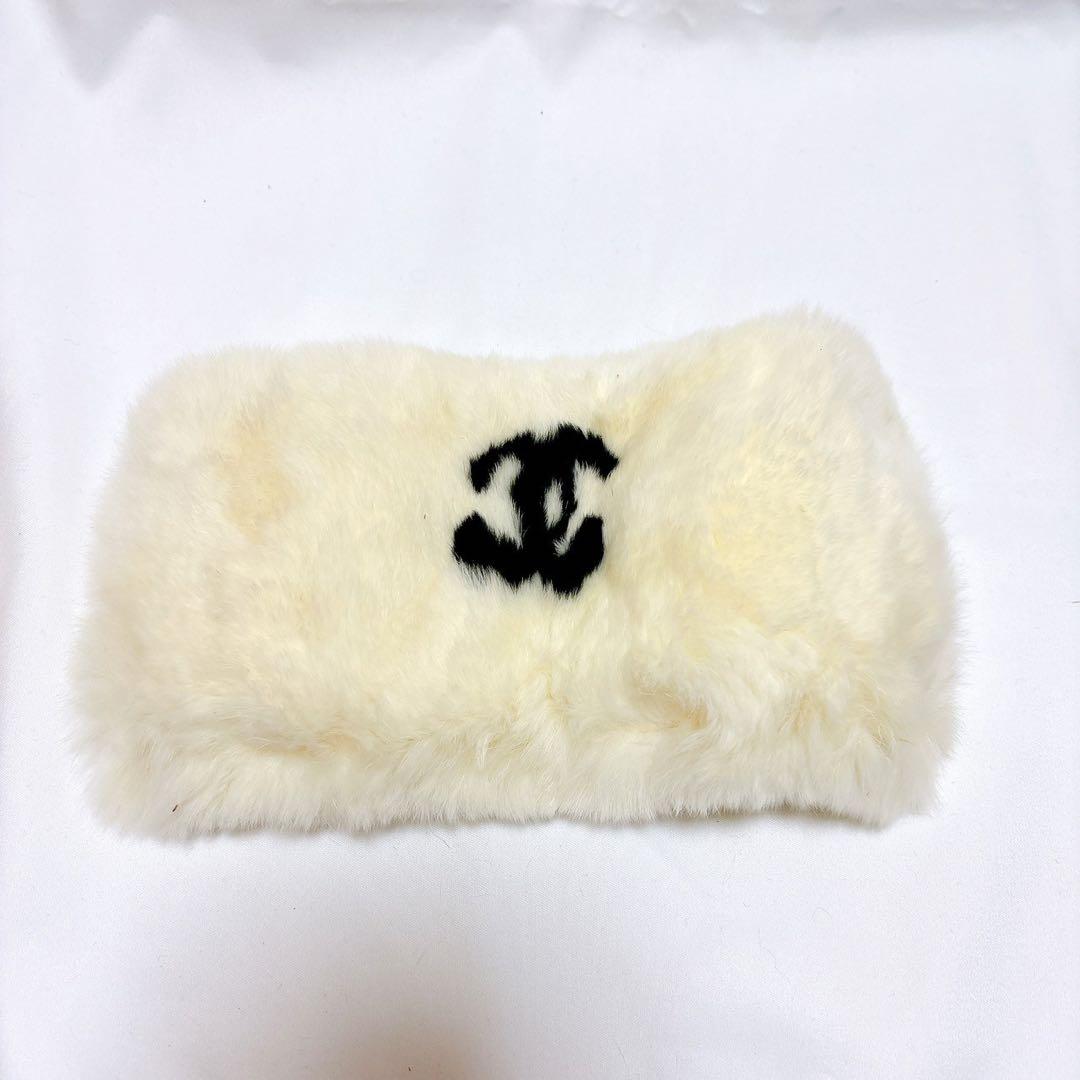 CHANEL 【美品】✨ラパン　ファー　ホワイト　リストバンド　バングル